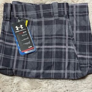 NWT Under Armour golf shorts for men, size 36